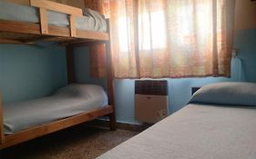 Departamento 1 ambiente 3 personas a metros del mar